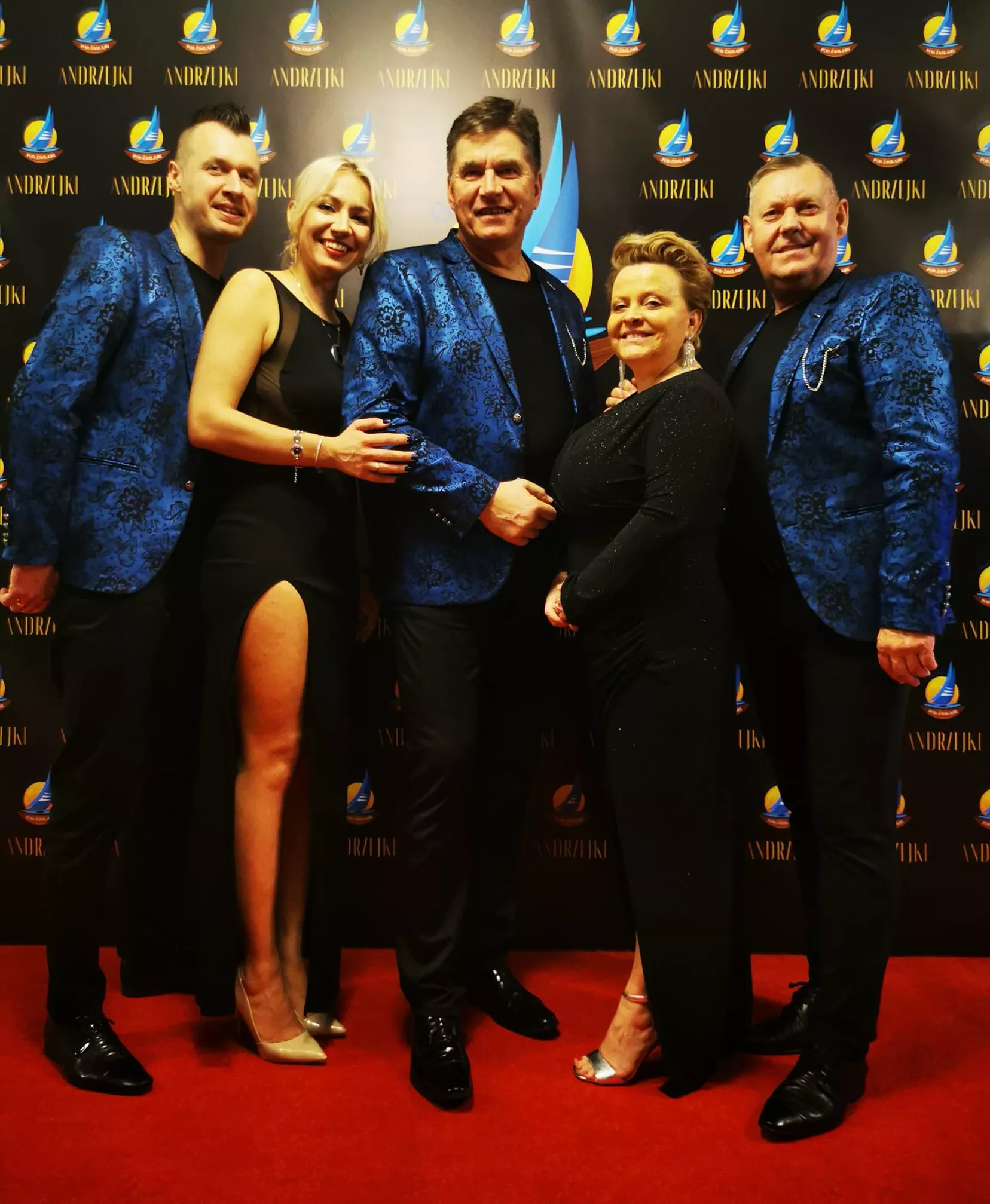 Ogromny sukces zespołu Bayer Full! Gwiazdorzy disco polo wystąpili na wielkim balu zorganizowanym na 1000 par!